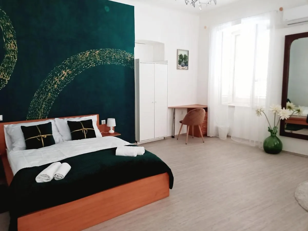 Apartamento Old City Center Rijeka Croácia